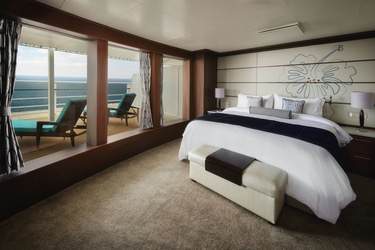 NCL, POA, Owner's Suite with Large Balcony 2, Credit - Christian Santiago.jpeg